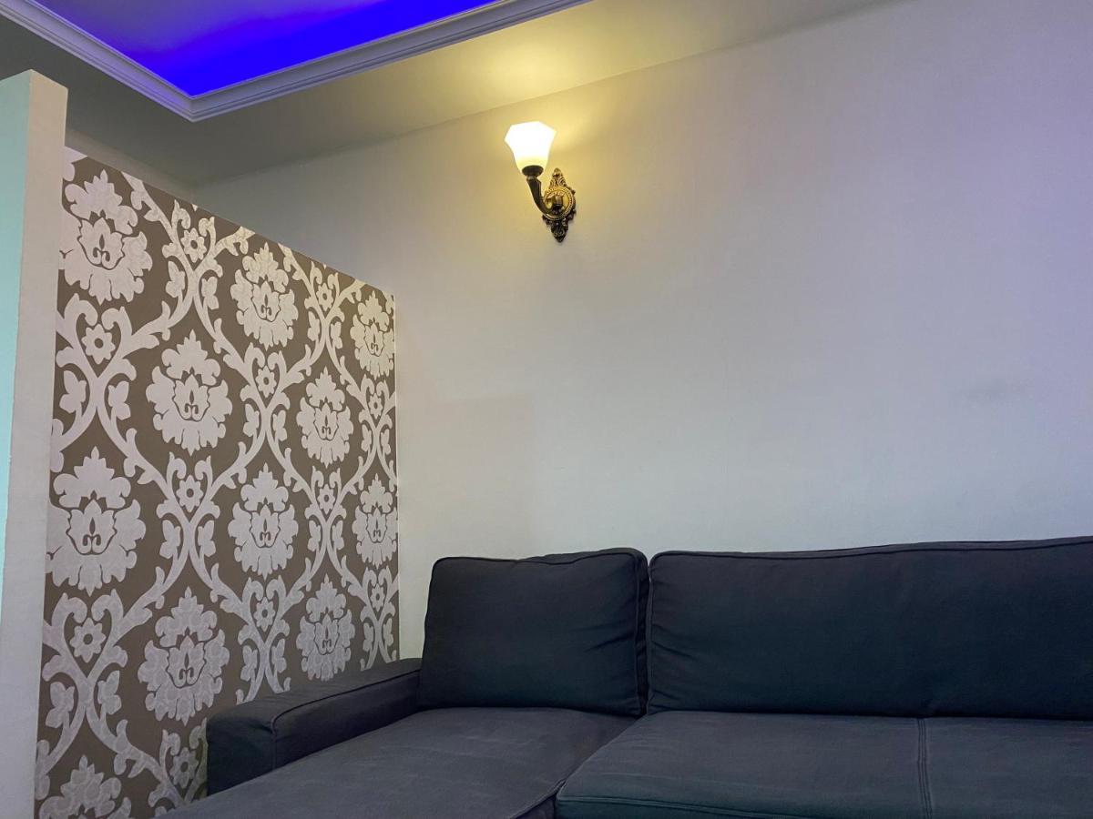 Entire New Apartment 20' From Barcelona Sabadell Buitenkant foto