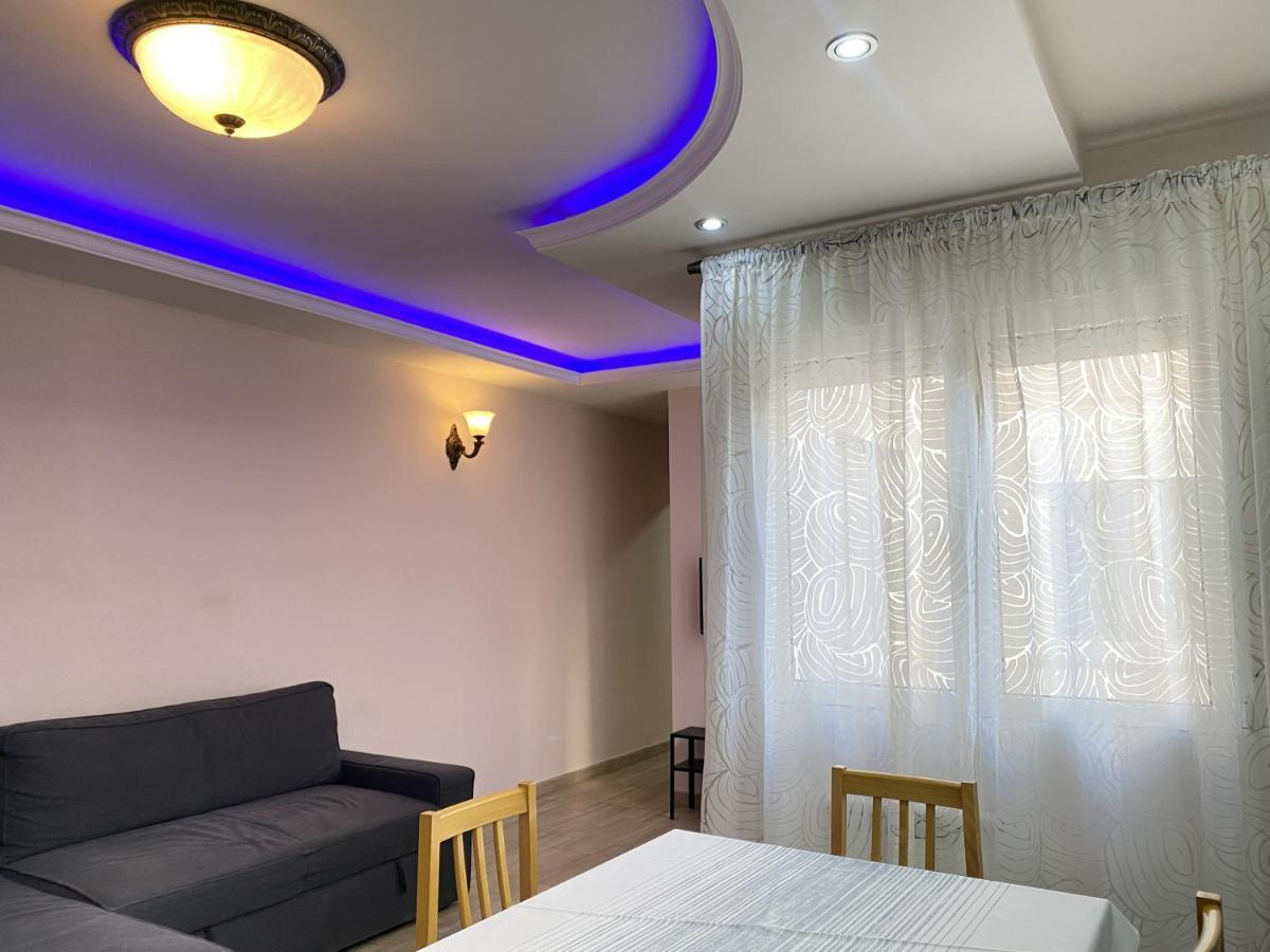Entire New Apartment 20' From Barcelona Sabadell Buitenkant foto